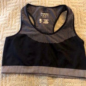 Athletic tank women’s size 10 fits like large sports bra black and white